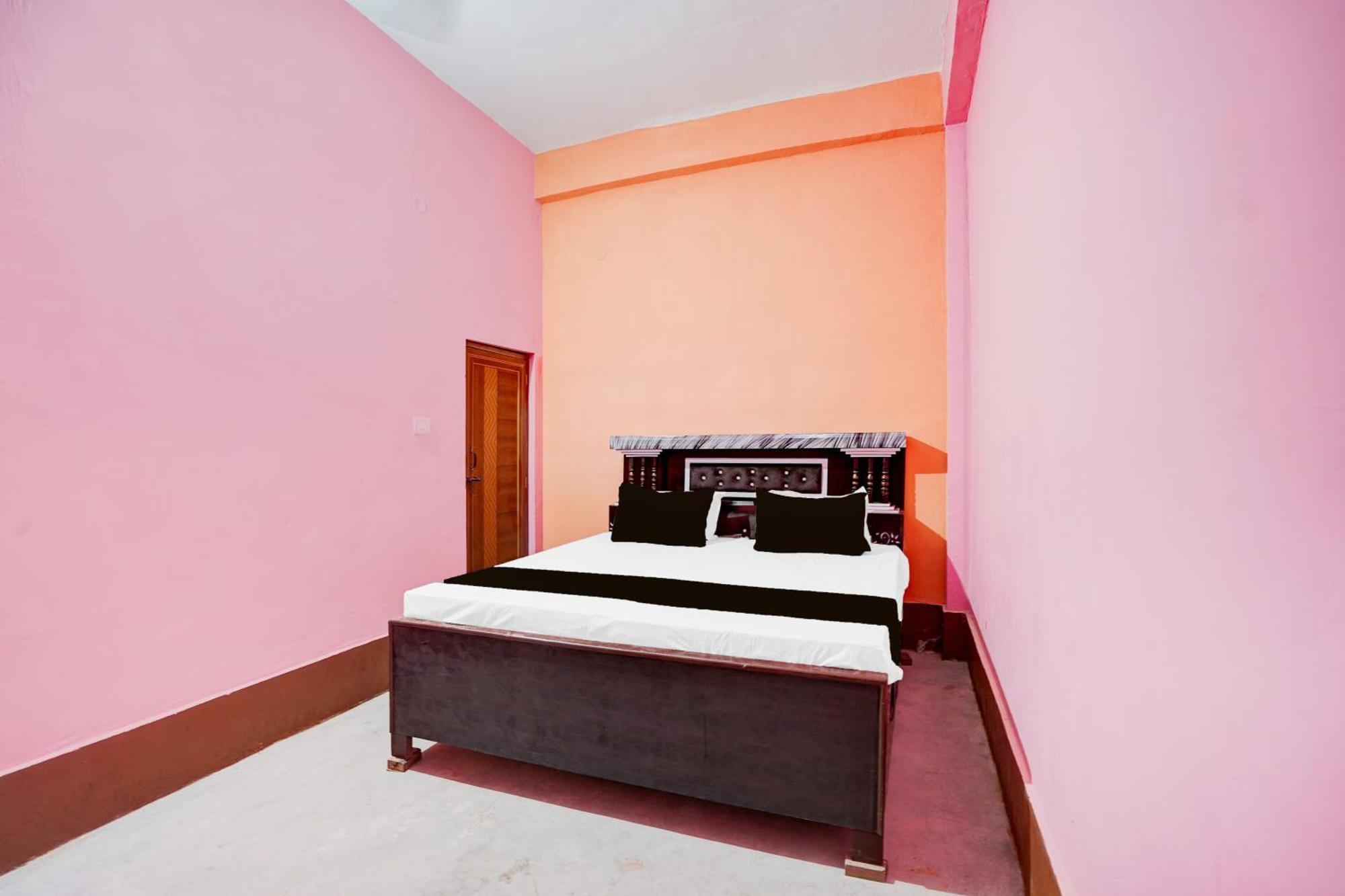 Spot On Celebration Hotel Kanpur Exterior photo